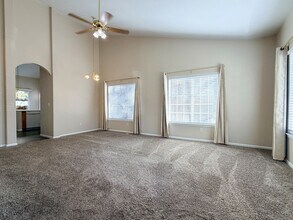 Building Photo - End-Unit Townhome in Littleton