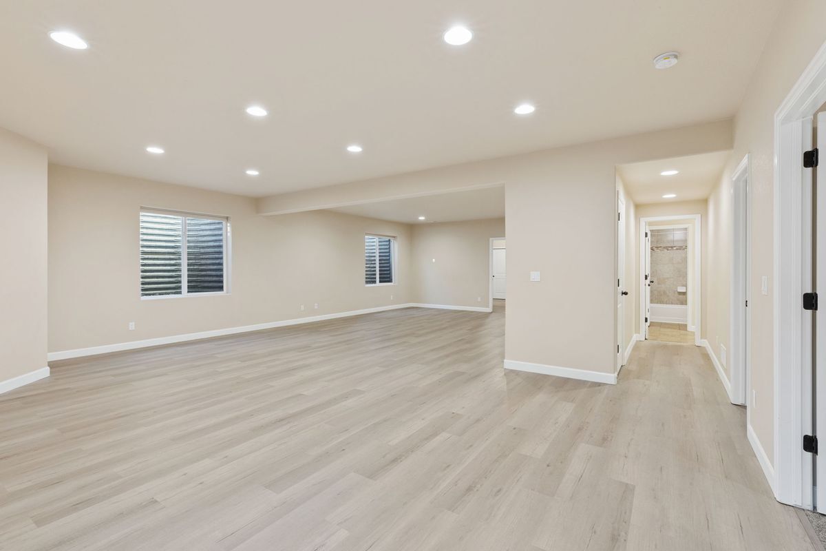 Building Photo - 7563 Bigtooth Maple Dr