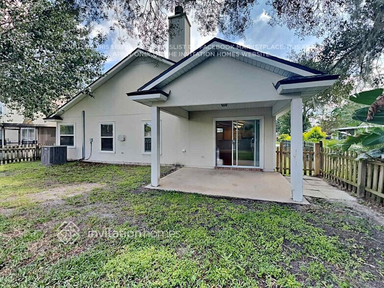 Building Photo - 909 N Lilac Loop