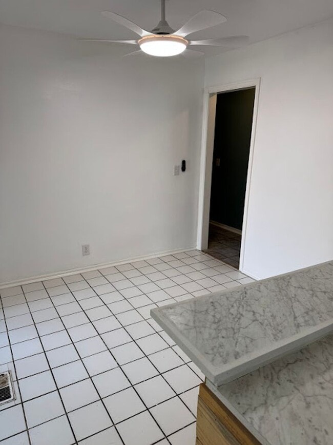 Building Photo - Charming 3-Bedroom, 2-Bath Home for Rent in Edmond – Prime Location!