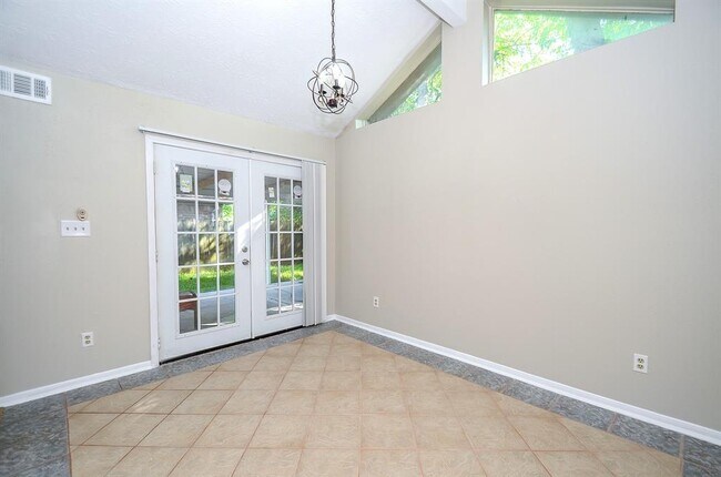 Building Photo - 8746 E Rylander Cir