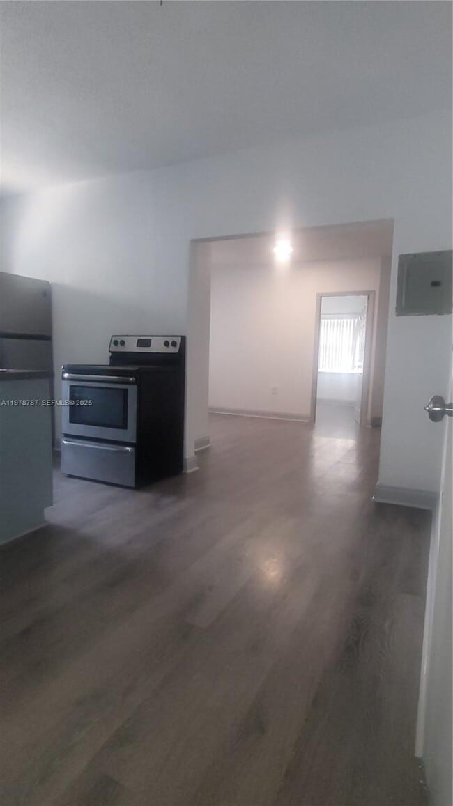 Building Photo - 1322 SW 7th St