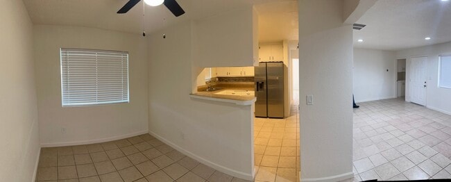 Building Photo - 3 Bedroom / 2 Bathroom Single Story Home in San Jacinto