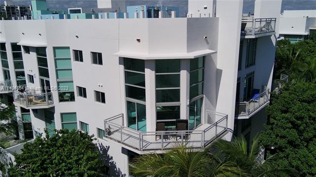 Building Photo - 7728 Collins Ave