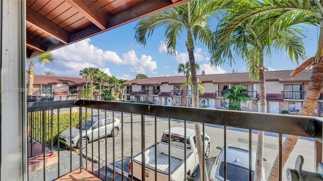 Building Photo - 1917 SW 107th Ave