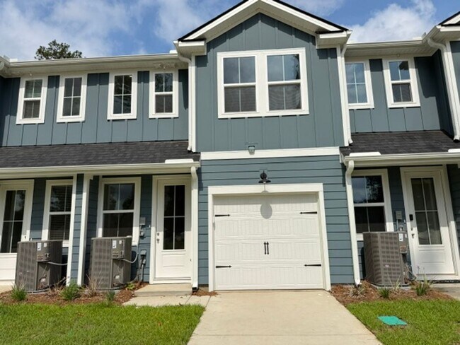 Building Photo - 463 Martins Creek Blvd