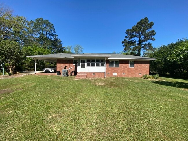 Building Photo - 106 N Jackson Rd