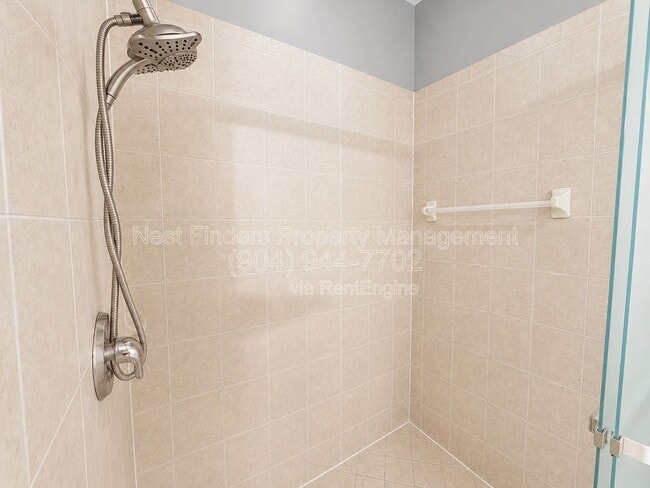 Building Photo - 14793 Falling Waters Dr