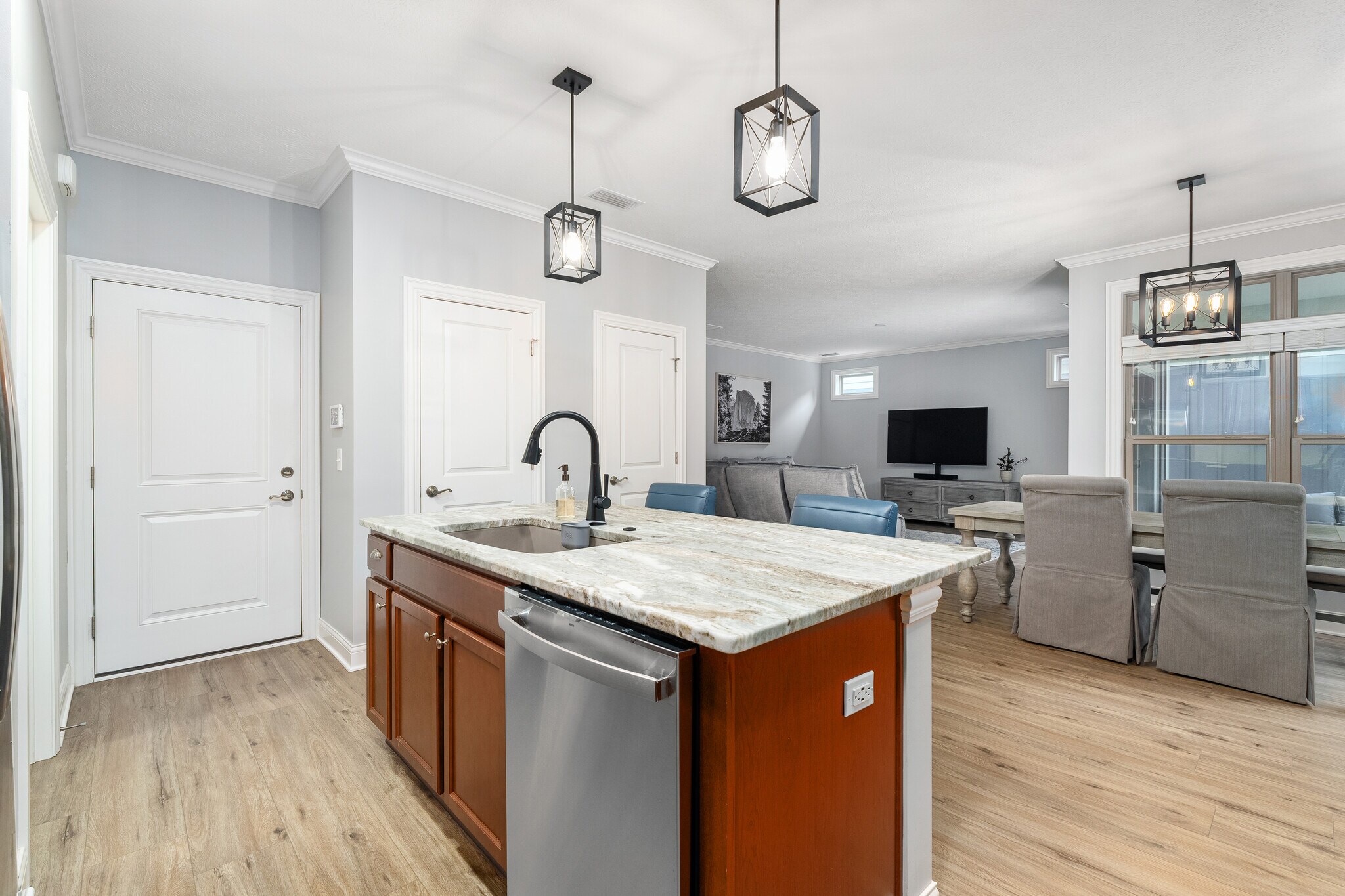 Building Photo - 243 Parkgate Ct