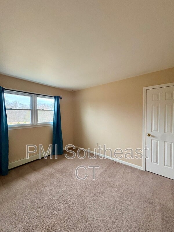 Building Photo - 49 Deer Ridge Rd