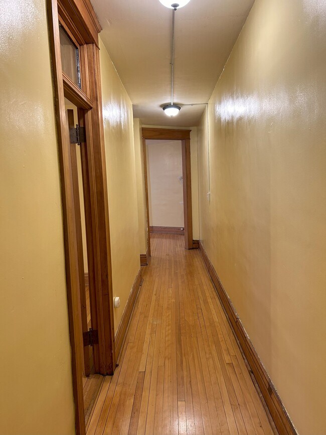 Floorplan - Avon Apartments