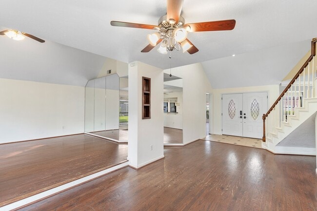 Building Photo - 15107 Easton Park Dr
