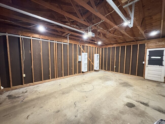 Building Photo - 114 Lynwood Ct