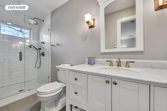 Building Photo - 94 Ridge Rd W