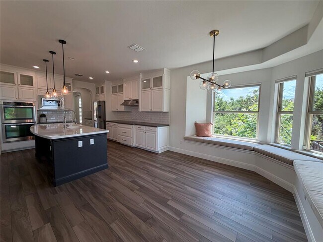 Building Photo - 7801 Aria Loop