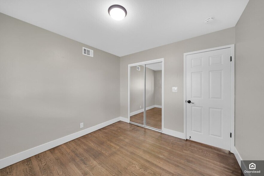 Building Photo - 25579 Calaroga Ave