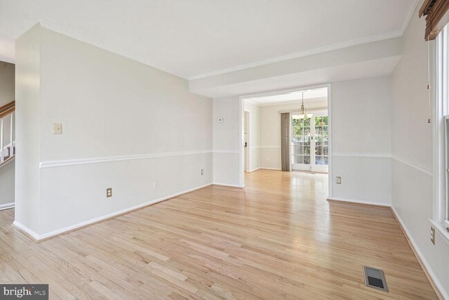 Building Photo - 2772 Knollside Ln