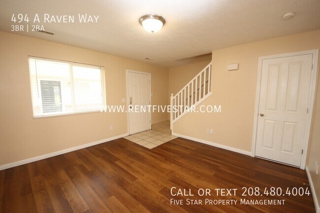 Building Photo - 494 Raven Way