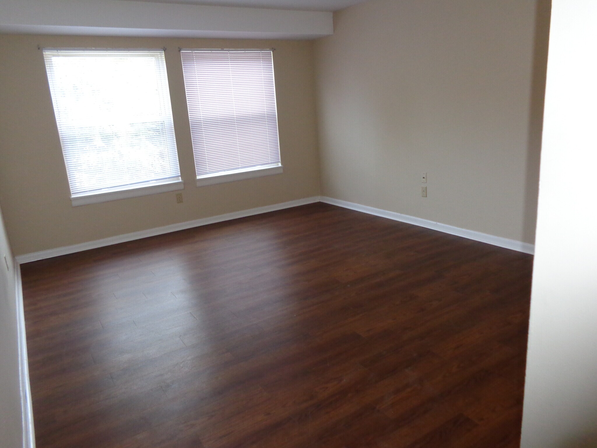 Living Room - 6 Erbacon Rd
