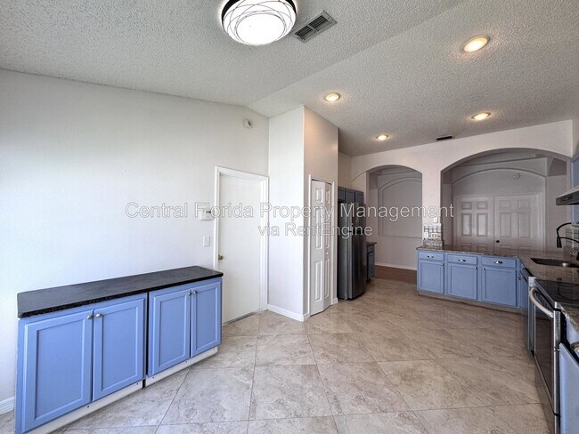 Building Photo - 3752 Becontree Pl
