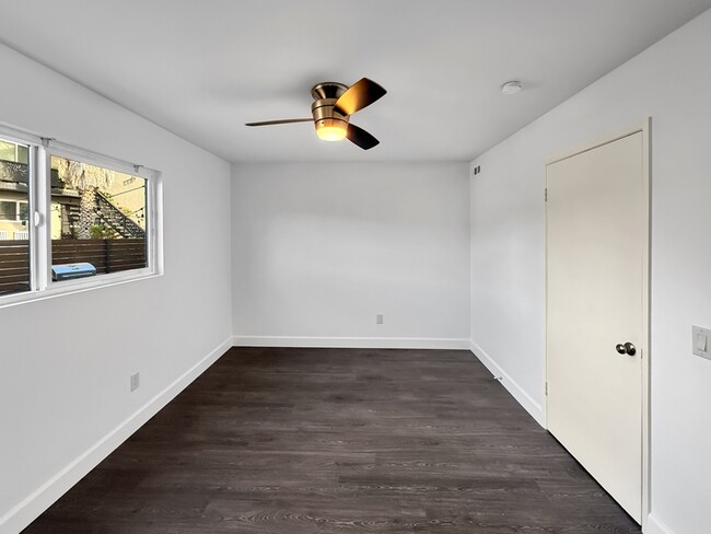 Building Photo - 820 Normark Terrace