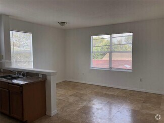 Building Photo - 953 SW 10th St