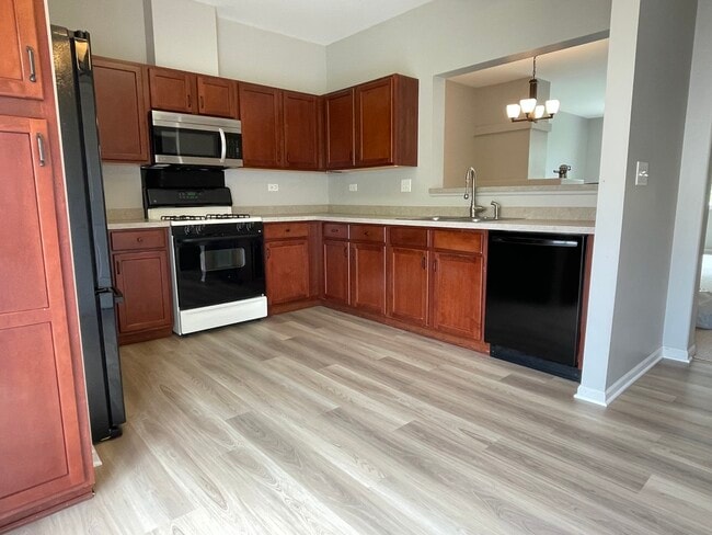 Building Photo - 619 Cary Woods Cir