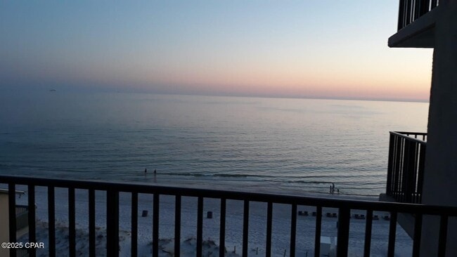 Building Photo - 6905 Thomas Dr