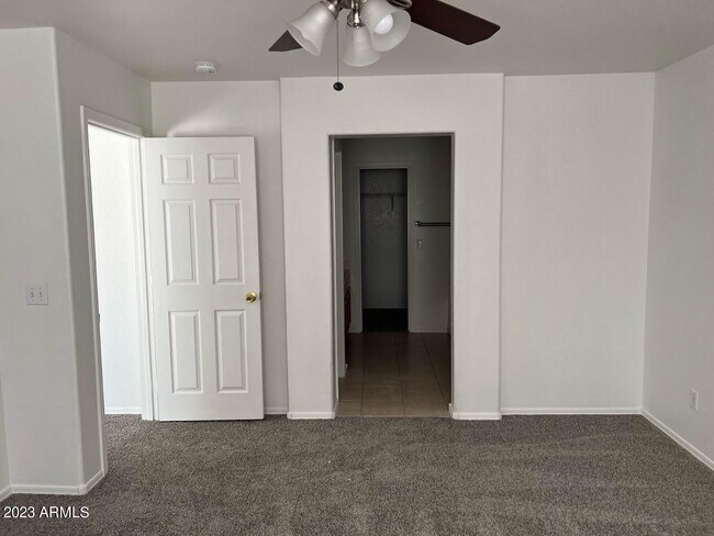 Building Photo - 3217 S 65th Dr