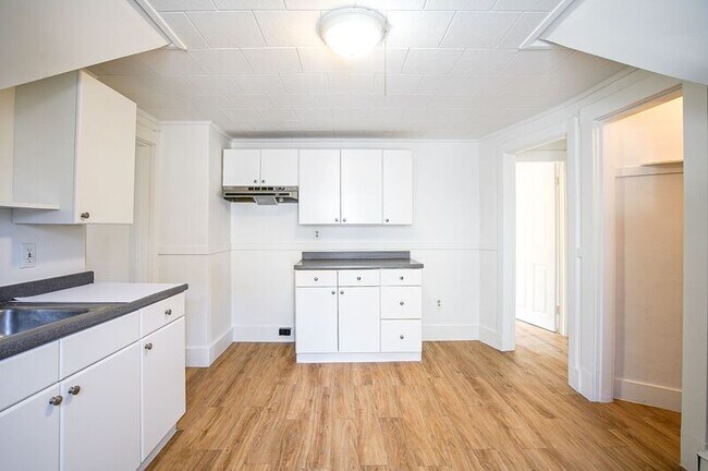 Building Photo - 83-85 Wilmont St.