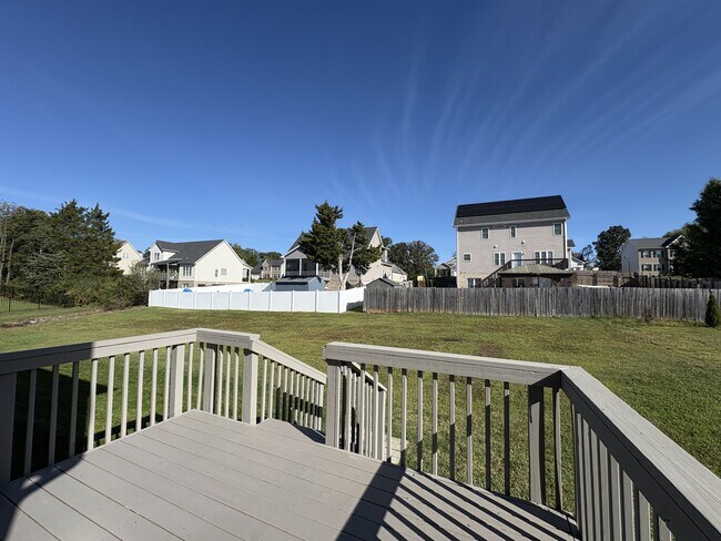 Building Photo - 189 Traverse Dr
