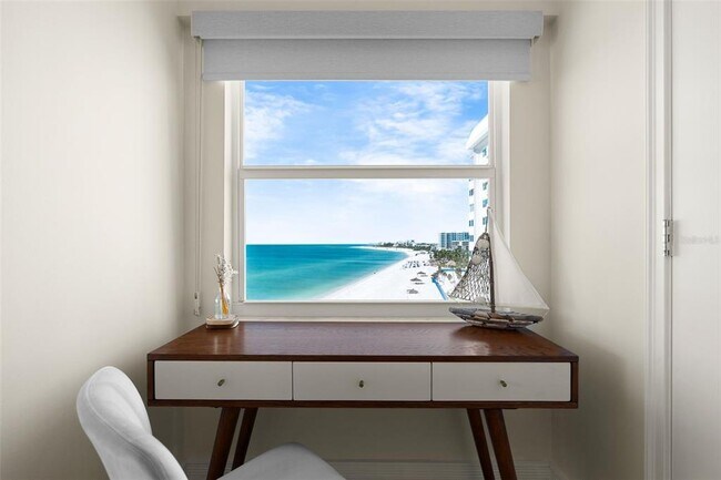 Building Photo - 1750 Benjamin Franklin Dr