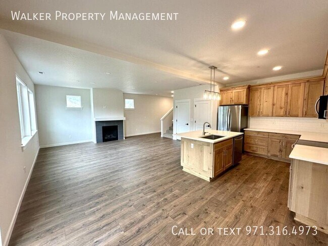 Building Photo - 1019 E Rork Ct