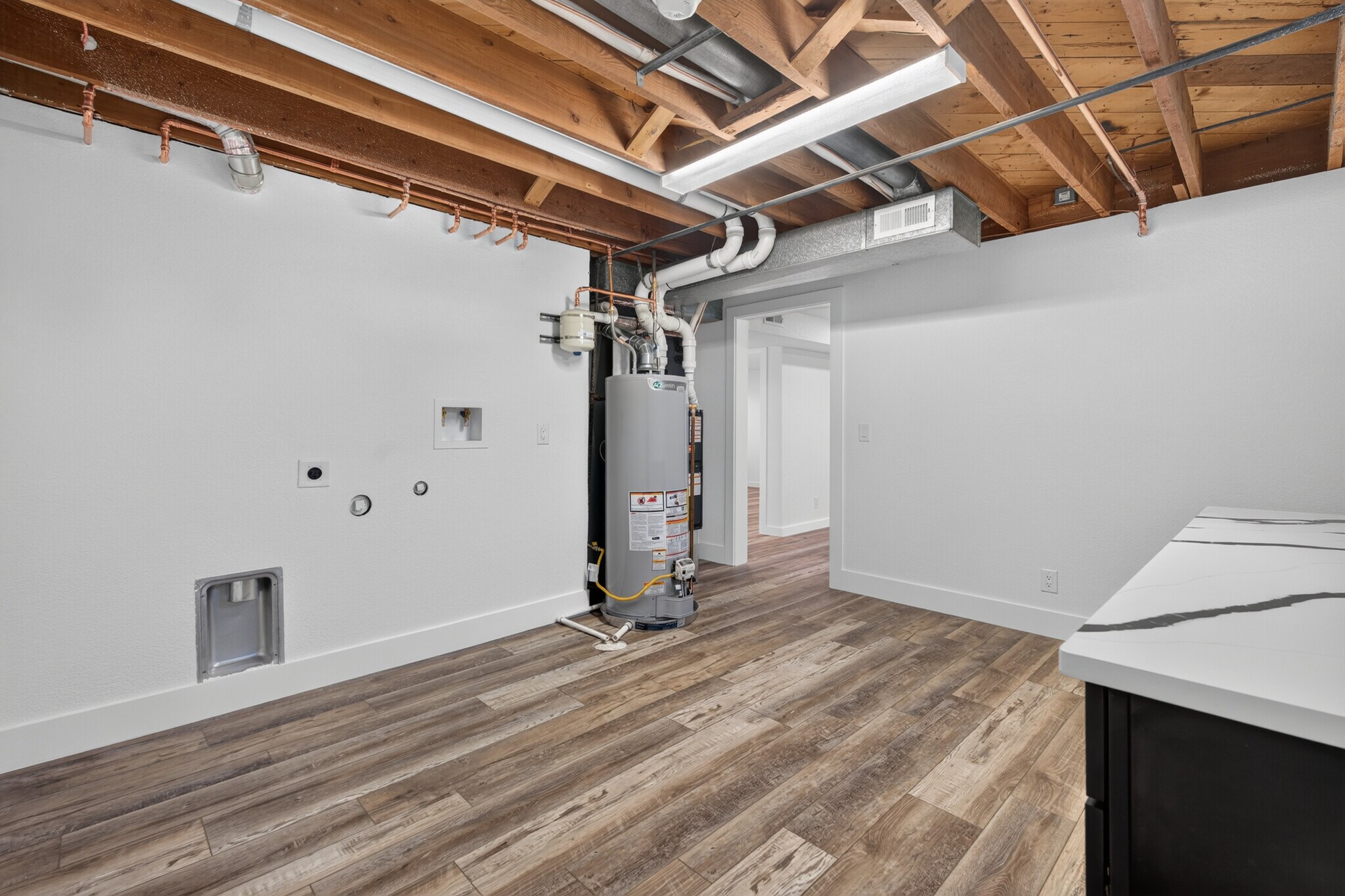Building Photo - 8596 Sheridan Ct