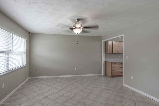 Building Photo - ANNUAL RENTAL- CENTRAL LOCATION