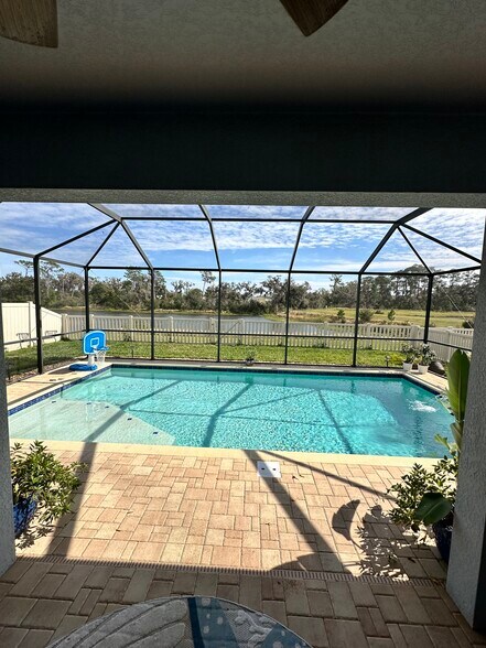 Building Photo - 16543 Myrtle Sand Dr