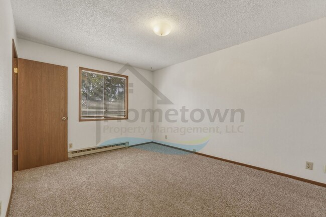 Building Photo - 4424 W Redding Rd