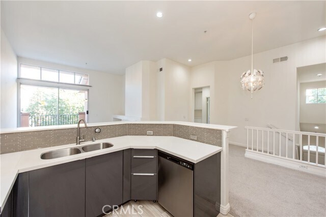 Building Photo - 3406 Ladrillo Aisle
