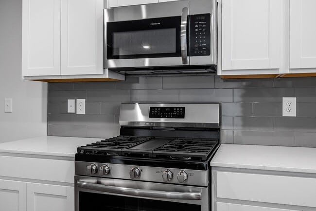 Building Photo - 3 BR, 2.5 BA home - Brand New! *$500 Off F...