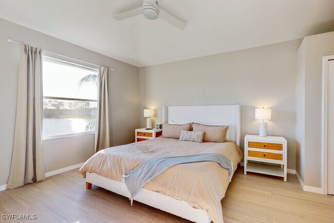 Building Photo - 350 Robin Hood Cir