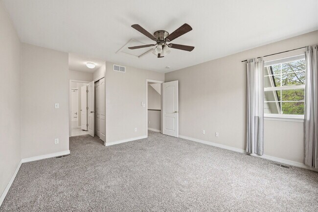 Building Photo - $2,260.95 - 2 Bed, 2 Bath Condo in Parker with In Unit Laundry and Central AC!