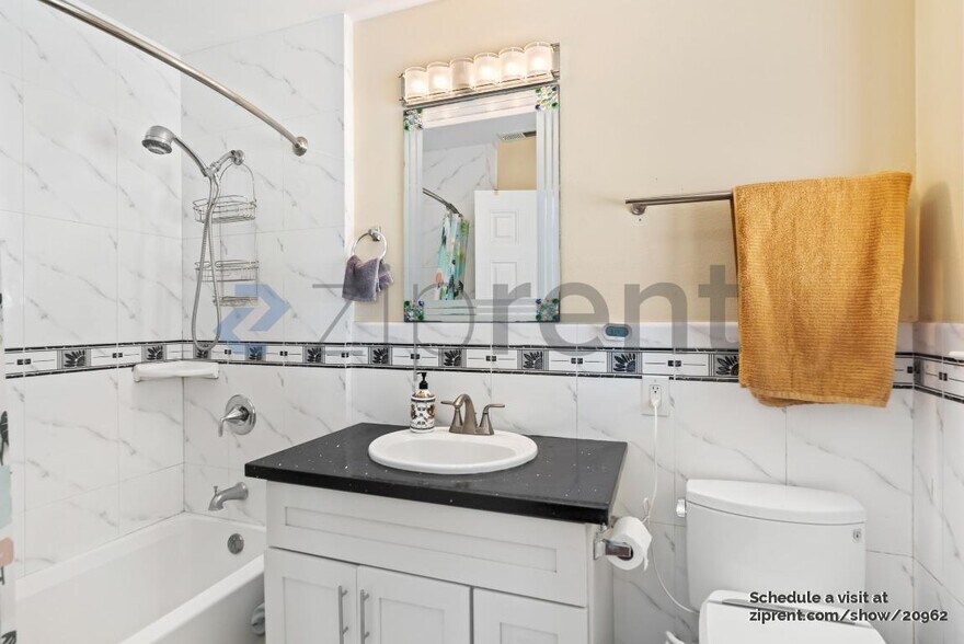 Building Photo - 3876 Dunford Way