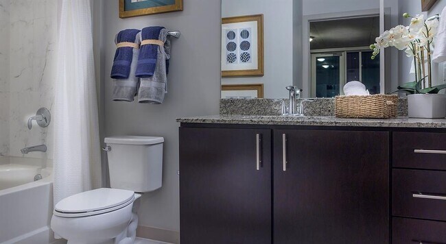 Building Photo - 1625 W Main St