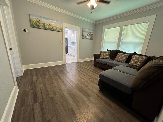 Building Photo - 1571 S Myrtle Ave