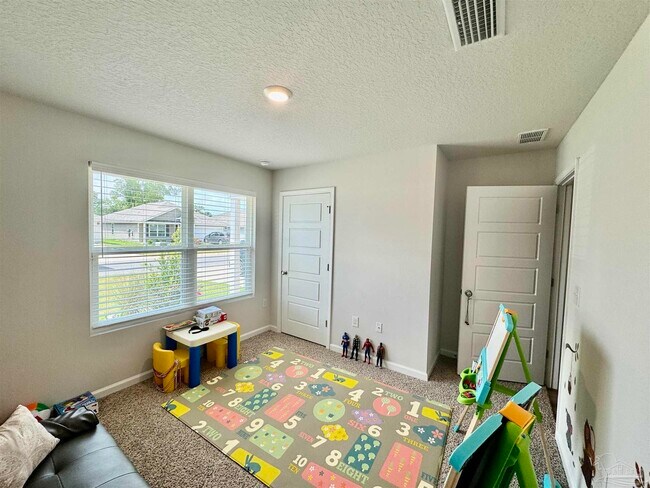 Building Photo - 914 Lovebird Ct