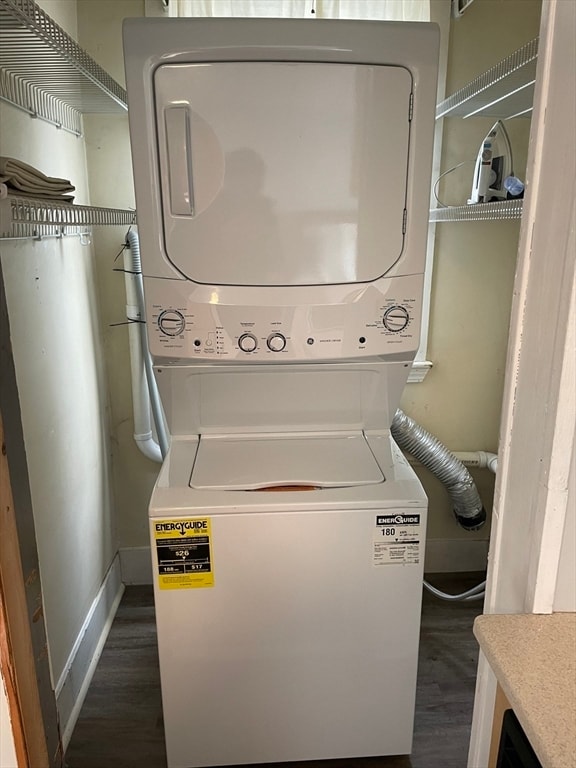 Building Photo - 56 Echo St