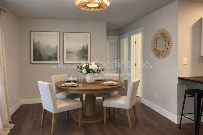 Building Photo - 633 Rivermont Rd