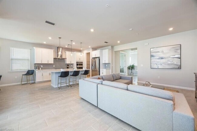 Building Photo - 4687 Arboretum Cir