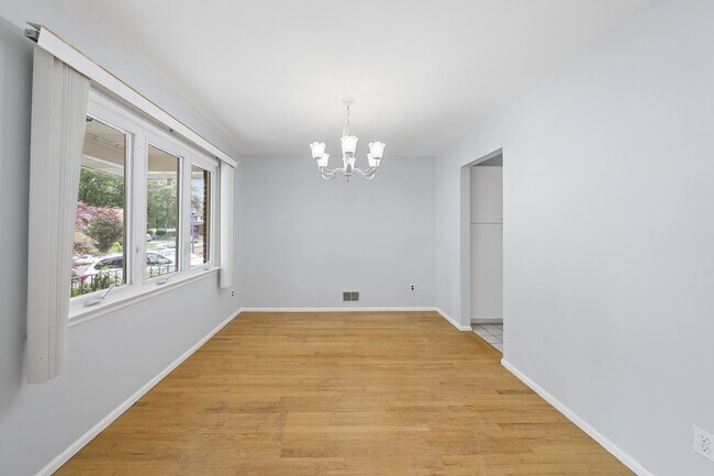 Building Photo - 1031 Di Antonio Dr