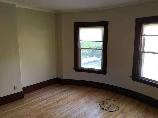 Building Photo - 204 Rockland St